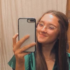 Meet your Posher, Abigail